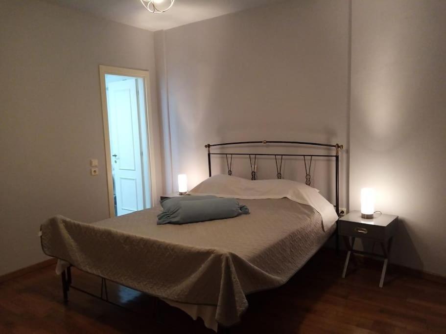 Τεσσαρι Στον Ναυτικο Ομιλο Χiου Appartement Chios Town Buitenkant foto